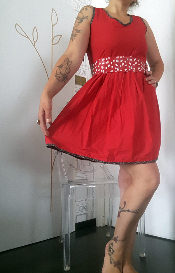 Robe style année 50 esprit rockabilly rouge