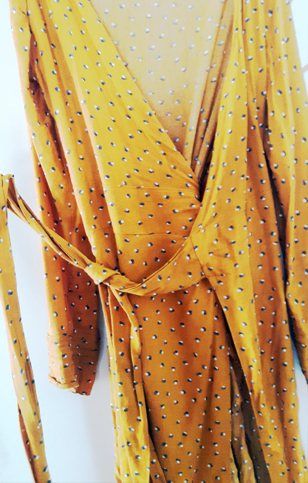robe portefeuille jaune