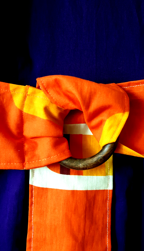 ceinture orange avec anneau en bois